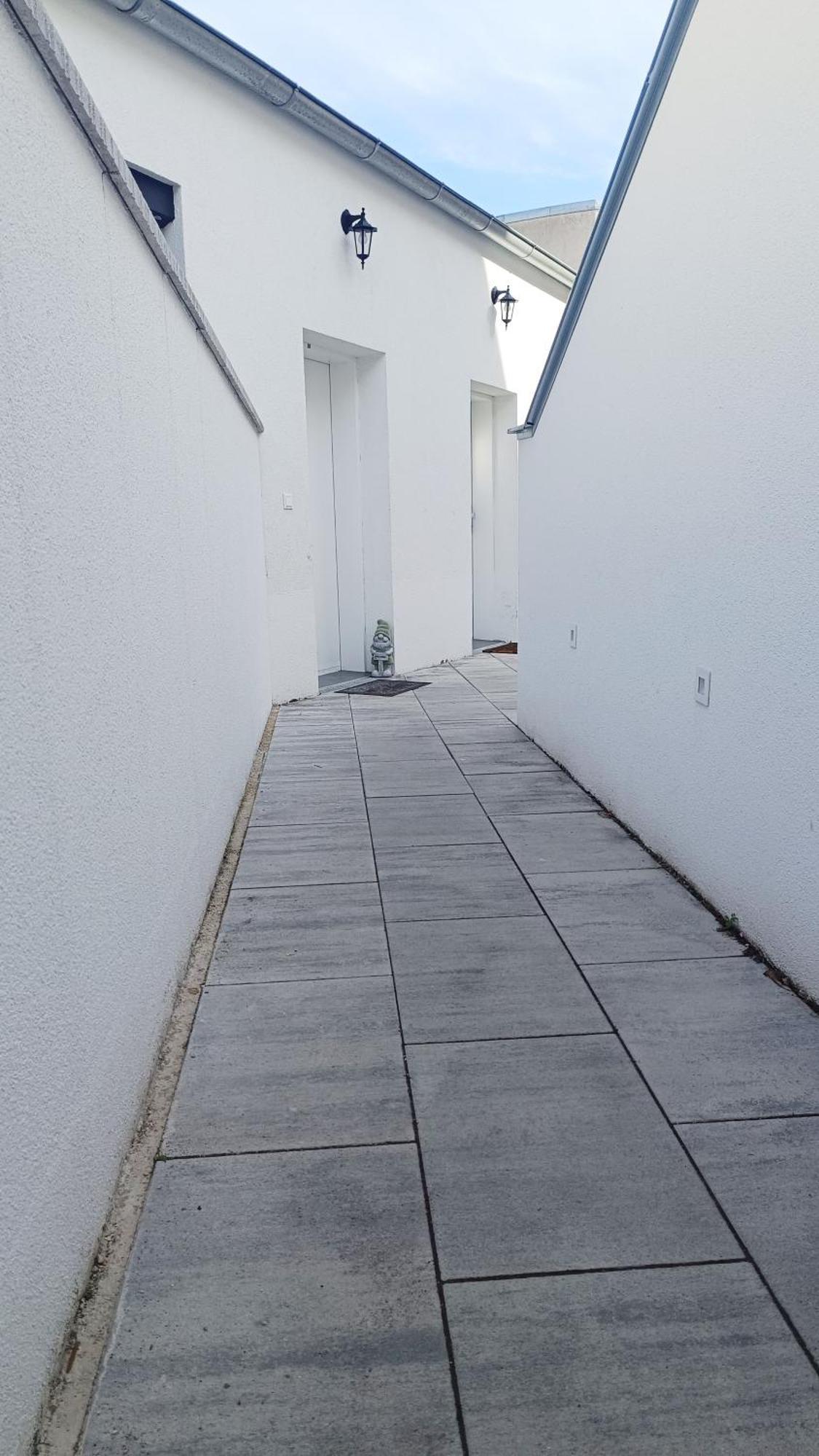 Cozy In Location With Free Parking * Wiedeń