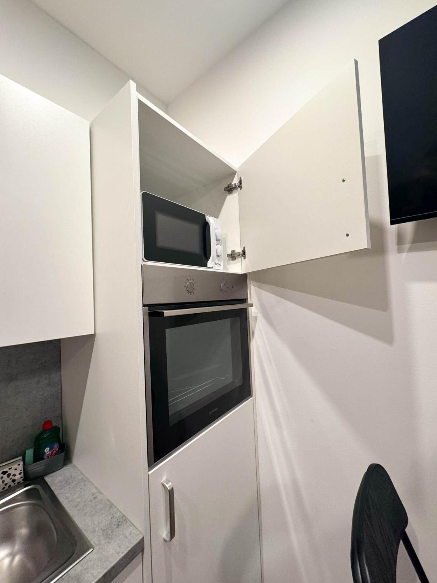Cozy In Location With Free Parking Wiedeń